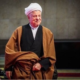 صوره نادره لتابوت آیه الله هاشمی رفسنجانی داخل سیاره الإسعاف بعد وفاته… رحمات الله علیه