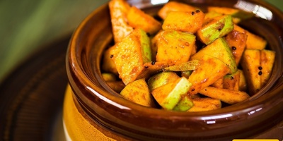 طریقه تحضیر مخلل المانجو اللذیذ وهریس المانجو الذی ستعشقُه من أول مره