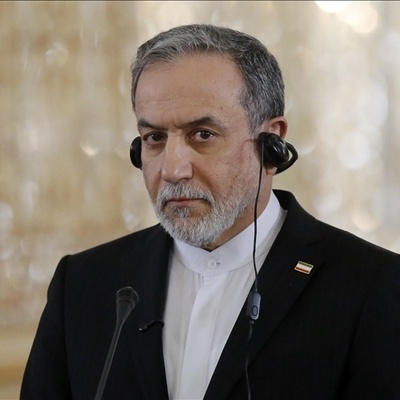 عباس عراقجی: إیران ستقاتل عند الضروره وتتفاوض عند الحاجه