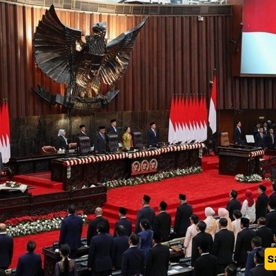 إندونیسیا تکشف عن میزانیه 2026: زیاده الإنفاق، عجز أکبر، ودعم موسع للوجبات المجانیه والدفاع