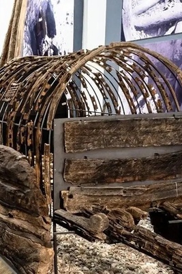 عربه الموت الغامضه البالغه من العمر 3500 عام المخصصه لمالکها