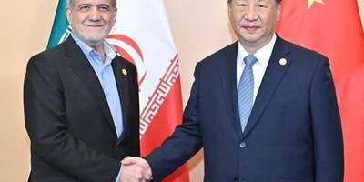 الرئیس الایرانی یلتقی الرئیس الصینی فی بکین