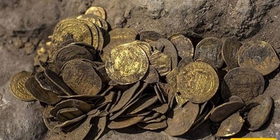 خریطه الکنز التی یحملها خمسه رجال من مازندران [+صور]