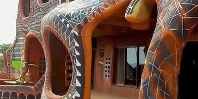 جوله مذهله فی منازل قبیله کاسینا المصنوعه یدویًا / کیف تمنح النساء الحیاه لمنازل القریه