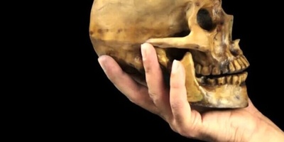 اکتشاف جمجمه بشریه عمرها 10 آلاف عام استخدمت کوعاء للشرب