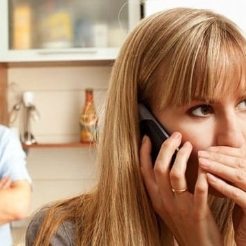 سته حیل ذکیه وذهبیه للهواتف الذکیه تساعدک على کشف الخیانه — هل تجعل آبل حیاه الخائنین أسهل؟