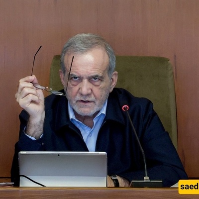 تحرکات الرئیس السیاسیه على الإنترنت: نراقب الولایات المتحده عن کثب