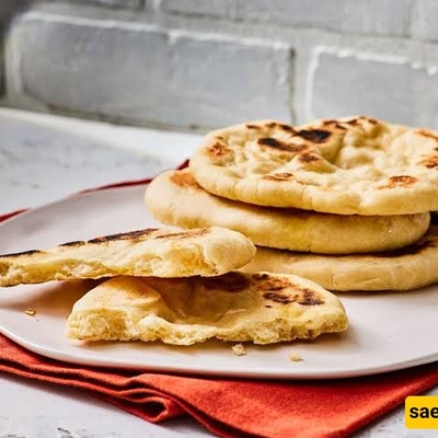 الحیله البسیطه وراء خبز البیتا المنفوش فی المنزل من دون أدوات خاصه