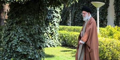 نظره نادره على أعظم أنشطه الترفیه التی یمارسها المرشد الأعلى الإیرانی وأبناؤه