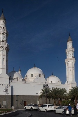 حقائق عن مسجد قباء، أول مسجد فی الإسلام: الروایات والمیزات الداخلیه