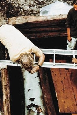 امرأه غامضه تحمل وشوماً مذهله تُکشف بعد 2,400 عام — ترتدی الصوف والحریر فقط + صور