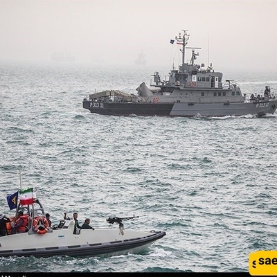 البحریه التابعه للحرس الثوری تجری تمریناً عسکریاً فی مضیق هرمز