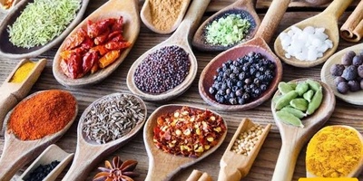 التوابل التی تمنح طعام ناظری رائحته ونکهته الممیزه