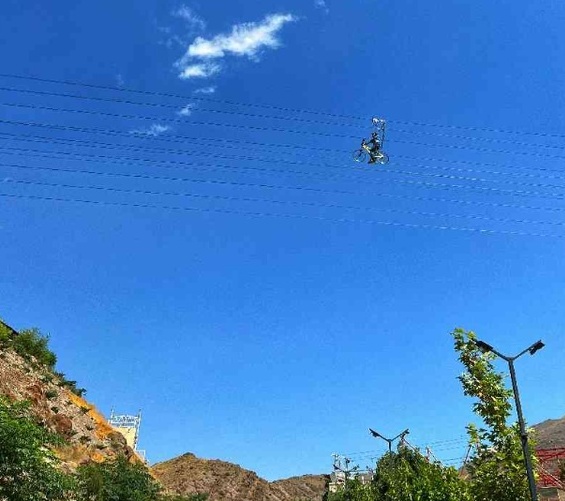 جسر هیر الزجاجی المعلق
