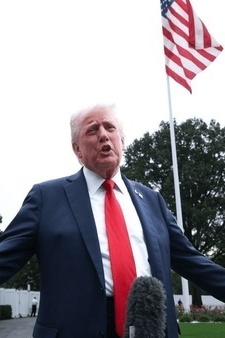 ترامب یعیق الطریق: تأشیرات کأس العالم تواجه قیوداً جدیده!