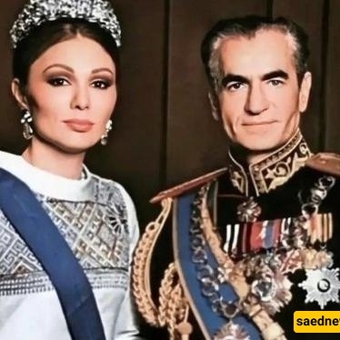 نظره على تاج فرح بهلوی فی زمن کان الناس یکافحون من أجل رغیف الخبز — مصنوع من الماس والیاقوت ویزن 1 کیلوجرام!