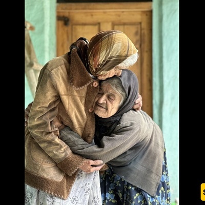 فوز الوثائقی الإیرانی "أختان" بجائزه التعاون الإنتاجی من قناه الجزیره الوثائقیه فی مهرجان طوکیو دوکس 2025