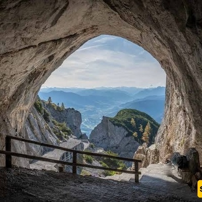 کهف إیسریزنفلت الجلیدی / أعجوبه النمسا الطبیعیه