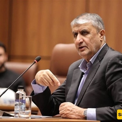 إسلامی: إیران متمسکه بحقوقها الأساسیه فی إطار معاهده حظر الانتشار النووی والقانون الدولی