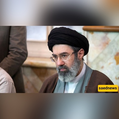 حجه الإسلام مجتبى خامنئی النجل الثانی لقائد الثوره یحضر تشییع جثمان الشهداء + فیدیو