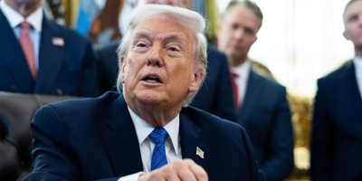 موافقه الجمهور على سیاسه ترامب فی الهجره تصل إلى أدنى مستوى جدید، حسب استطلاع جدید