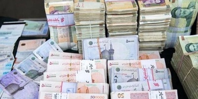 کشف قصه المتسول الملیونیر الذی یملک وعاءً منفصلاً لکل دین