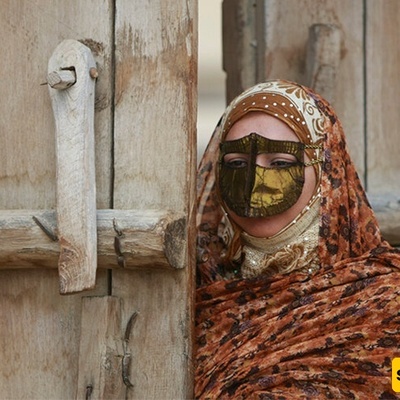 جزیره قشم تطلق أول جوله طیران حرّی للزوار الصم احتفاءً بإرثها المائی