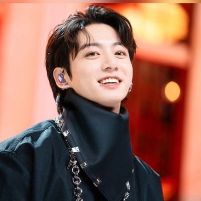 (فیدیو) جونغکوک من BTS یصبح أیقونه الموضه فی أسبوع الموضه بنیویورک
