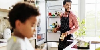 ما الفرق بین ثلاجه بسعه 30 قدمًا مکعبًا وثلاجه بسعه 34 قدمًا مکعبًا؟