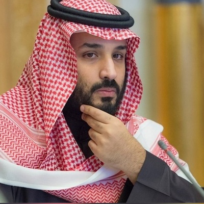 کشف مکتب المستثمر المثیر للجدل جیفری إبستین، مع صوره له مع ولی العهد السعودی