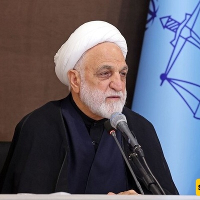 رئیس السلطه القضائیه یعزی باستشهاد رئیس الوزراء ومجموعه من وزراء الحکومه الیمنیه