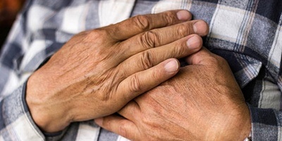 سرطان الثدی عند الرجال: الأسباب وطرق العلاج