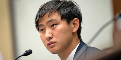 “إذا کنت فی الثالثه عشره من عمرک، علیک قضاء کل وقتک فی کود الشعور”: نصیحه الملیاردیر البالغ من العمر 28 عامًا للجیل القادم