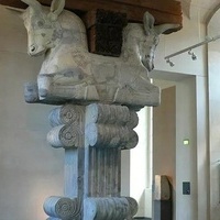 فیدیو: برسیبولیس تتنفس فی قلب باریس! قاعه إیران القدیمه فی متحف اللوفر: کنز یخطف الأنفاس