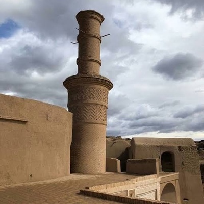 هل تصدق أن هناک مناره خشبیه الطابع بالکامل تتحرک باللمس؟ اکتشف منار خرانق