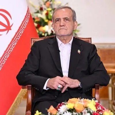 الرئیس بیزشکیان یحتفل بوحده الإیرانیین کرکیزه للقوه والصمود