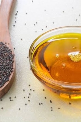 فوائد وضع زیت الحبه السوداء على البطن لصحه الجهاز الهضمی والبشره