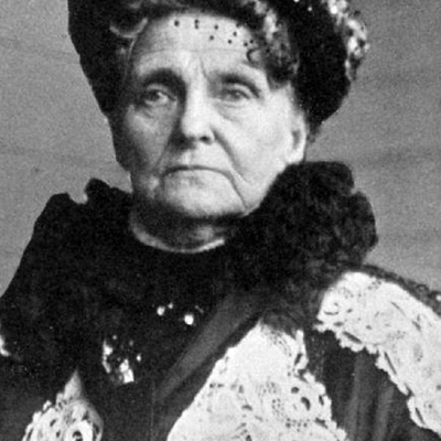 الوجبه الغریبه لأغنى وأشد امرأه بخلًا فی العالم – لن تصدق ما تناولته!