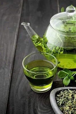 جدات وأجداد یجب أن یستخدموا هذا النوع من الشای؛ مقوٍ للذاکره غنی بالفیتامینات