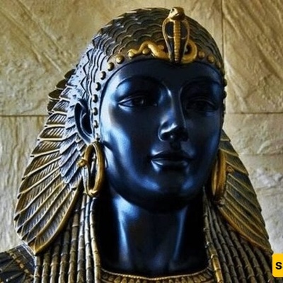 اکتشاف قبر أجمل وأقوى ملکه فی مصر: العثور على کنز کلیوباترا الضخم + صور