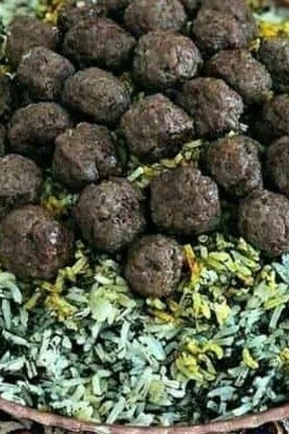 طریقه تحضیر أرز السبانخ مع کرات اللحم