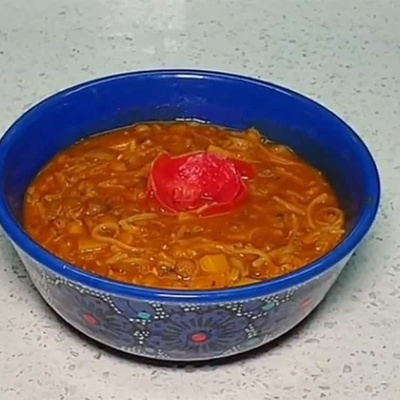 طریقه تحضیر شوربه العدس مع النودلز