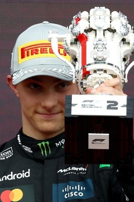 لماذا یفلت أوسکار بیاتری من الانطلاق من الحلبه الجانبیه بعد تغییر شاسیه ماکلارین