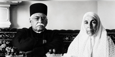 صوره غیر منشوره لابنه خان فرمانیه بفستان زفاف قبل 100 عام؛ أناقتها وأسلوبها الأوروبی العصری