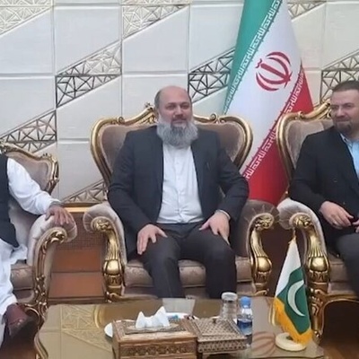 وزیر التجاره الباکستانی یزور طهران لتعزیز العلاقات الاقتصادیه
