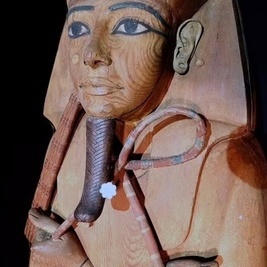 اکتشاف سیف برونزی ملکی للفرعون رمسیس الثانی