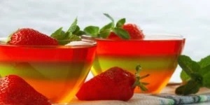 طریقه تحضیر أکواب الجیلی الثلاثیه الطبقات البسیطه والأنیقه لأی مناسبه