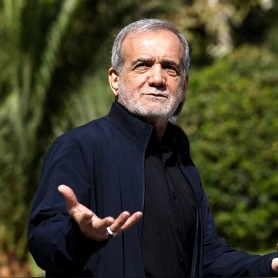 الرئیس الإیرانی مسعود پزشکیان یتفقّد المناطق المتضرّره من عدوان الاحتلال الإسرائیلی