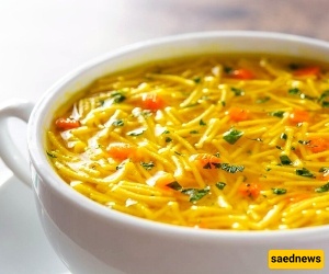 کیفیه تحضیر شوربه الشعیریه الفوریه اللذیذه مع الدجاج أو بدونه!