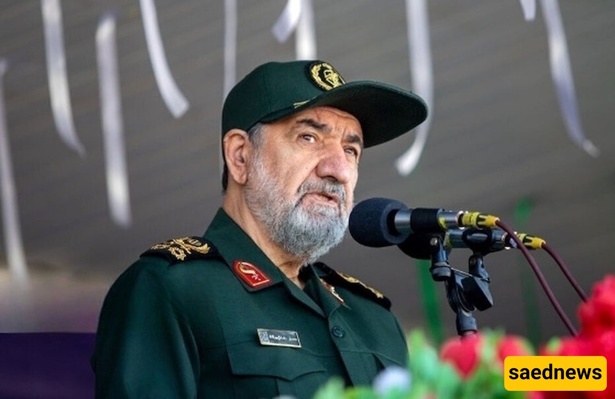 رضائی: قائد الثوره الإسلامیه خامنئی یقود العملیات ضد إسرائیل بشکل مباشر